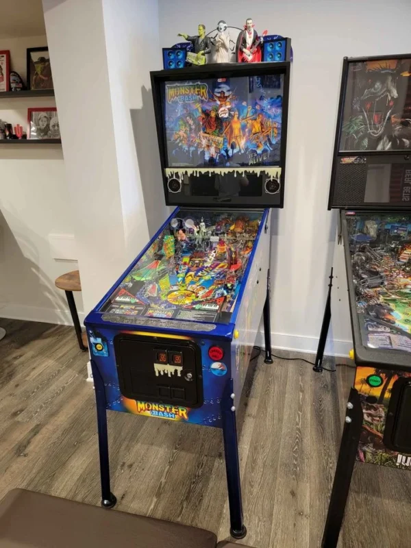 Monster Bash Pinball Machine